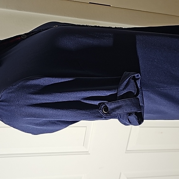 J.McLaughlin, navy blue snap closure dress. Red ribbon‎ down the front. Size sm - Picture 4 of 9